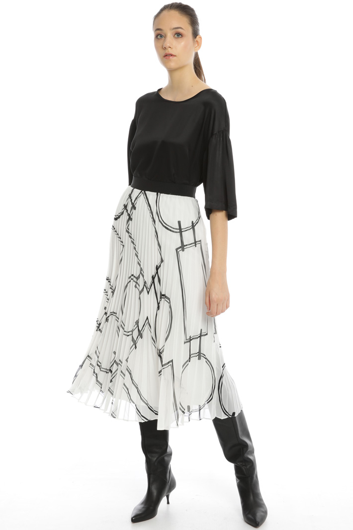 Pleated skirt Intrend Pleated skirt Intrend