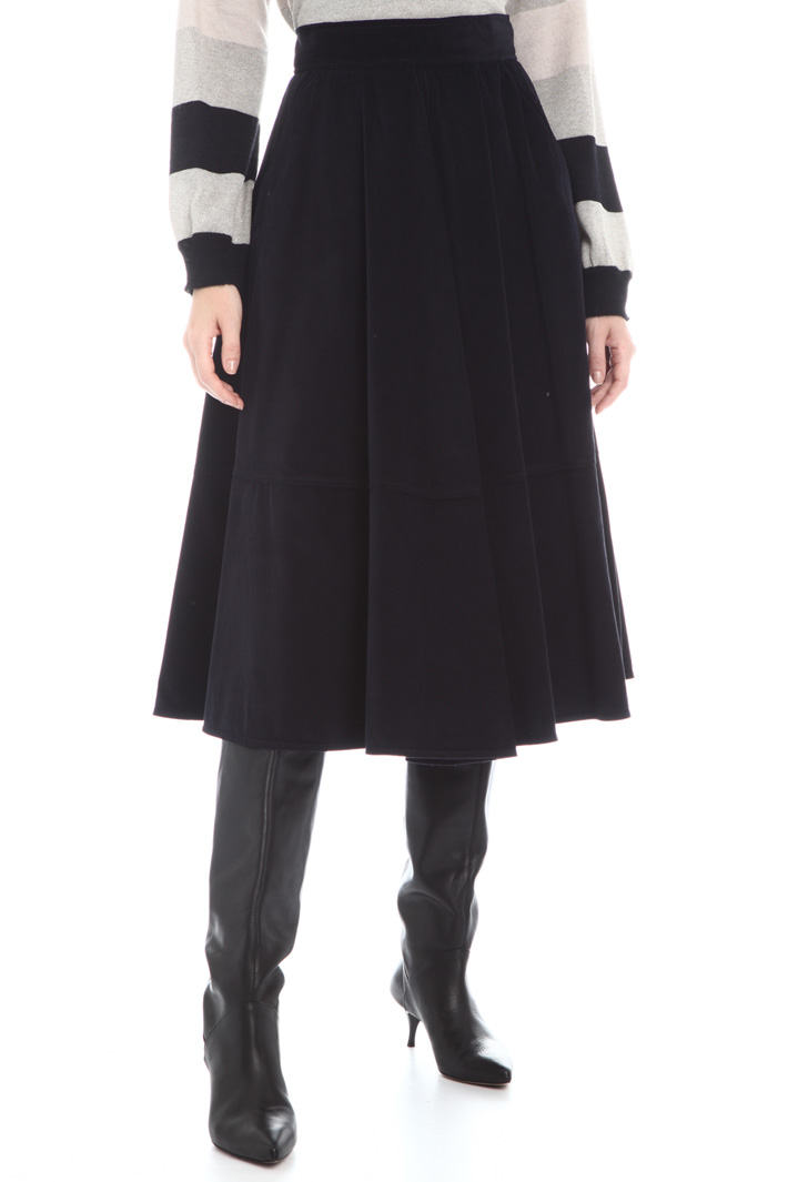 Flowy velvet skirt Intrend Flowy velvet skirt Intrend