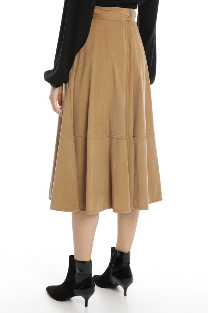 Flowy velvet skirt Intrend Flowy velvet skirt Intrend