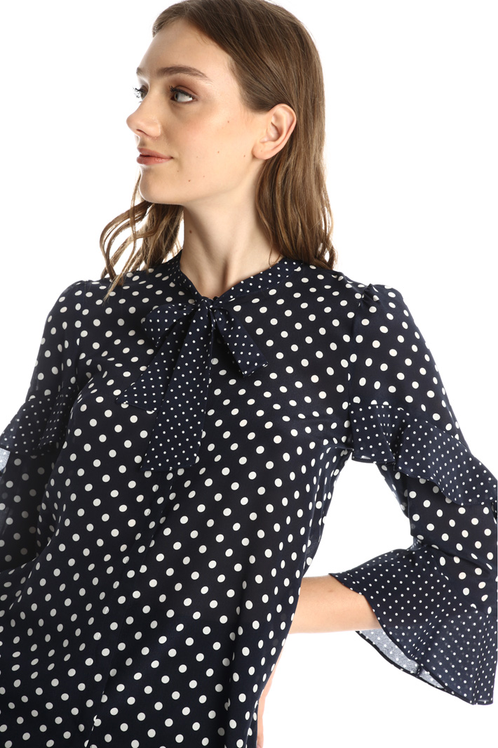 Frilled sleeve blouse Intrend Frilled sleeve blouse Intrend