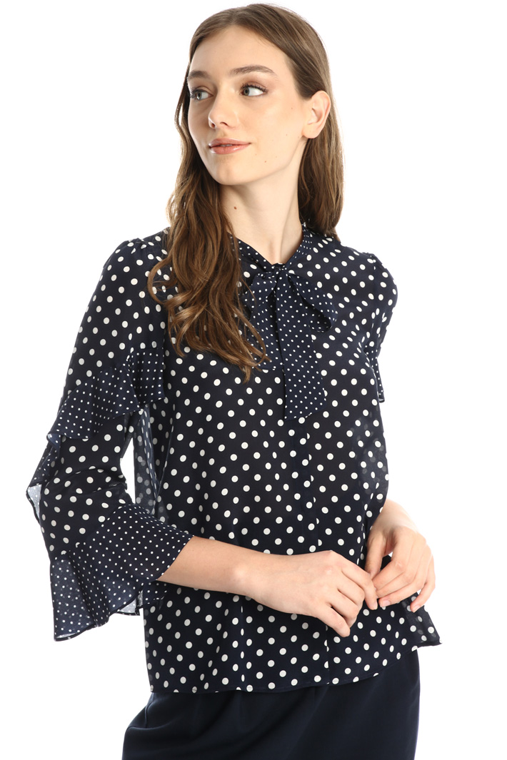 Frilled sleeve blouse Intrend Frilled sleeve blouse Intrend