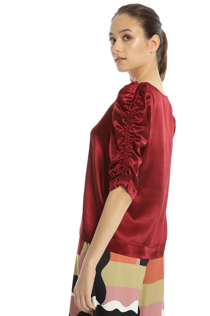 Gathered sleeve top Intrend Gathered sleeve top Intrend