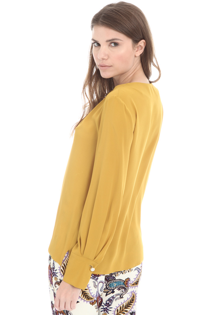 Silk blend blouse Intrend Silk blend blouse Intrend
