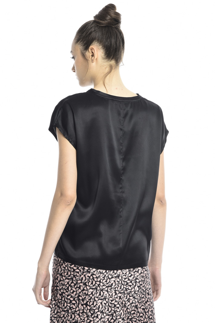 Satin blouse Intrend Satin blouse Intrend