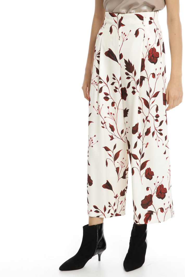 Wide-leg patterned trousers Intrend Wide-leg patterned trousers Intrend