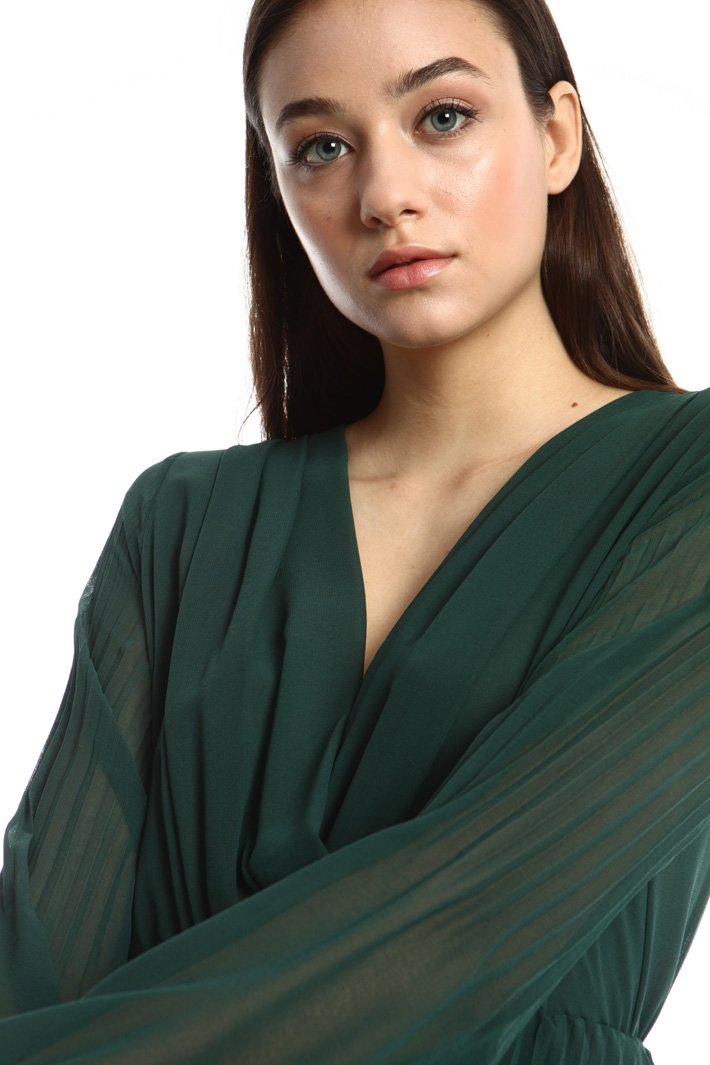 Pleated georgette dress Intrend Pleated georgette dress Intrend