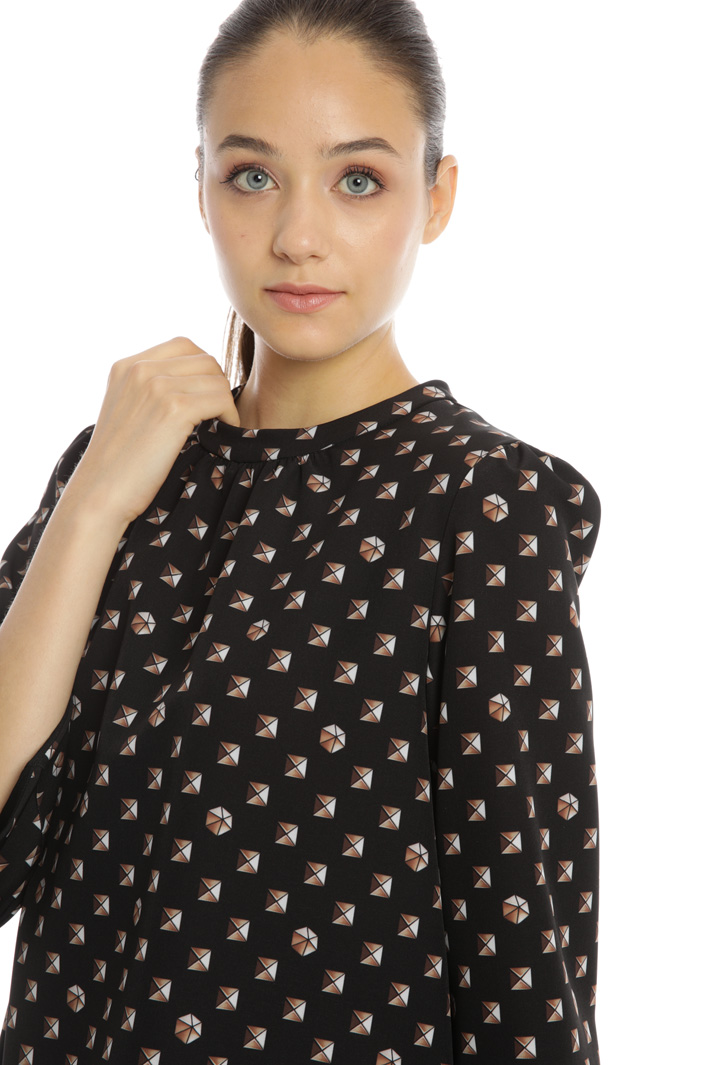 Bell sleeve dress Intrend Bell sleeve dress Intrend