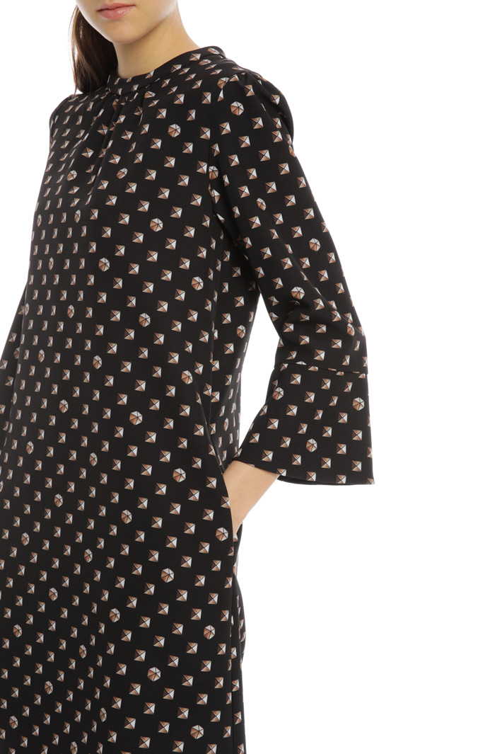 Bell sleeve dress Intrend Bell sleeve dress Intrend