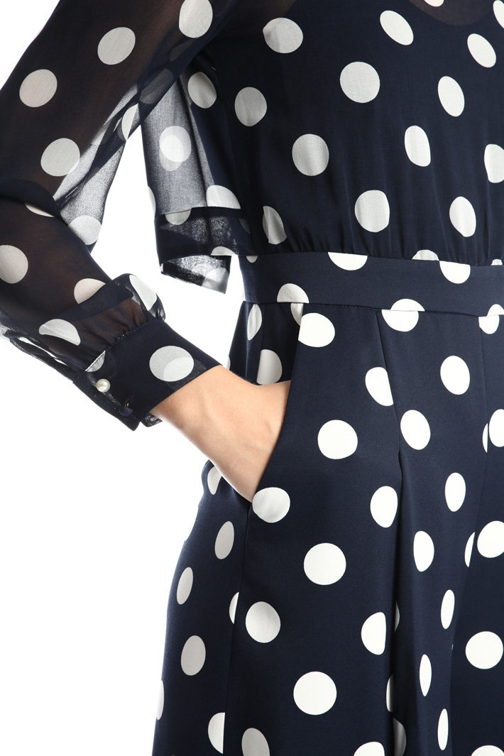Dual fabric jumpsuit Intrend Dual fabric jumpsuit Intrend