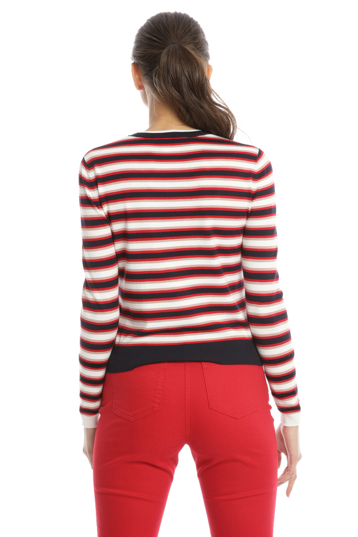 Slim fit striped sweater Intrend Slim fit striped sweater Intrend