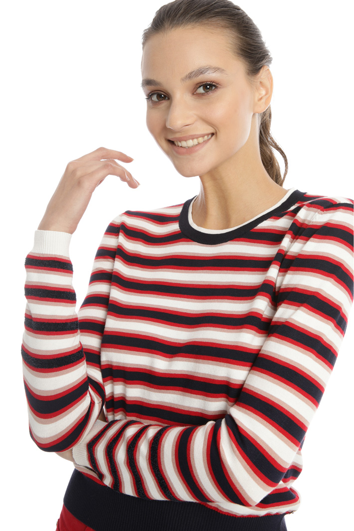 Slim fit striped sweater Intrend Slim fit striped sweater Intrend