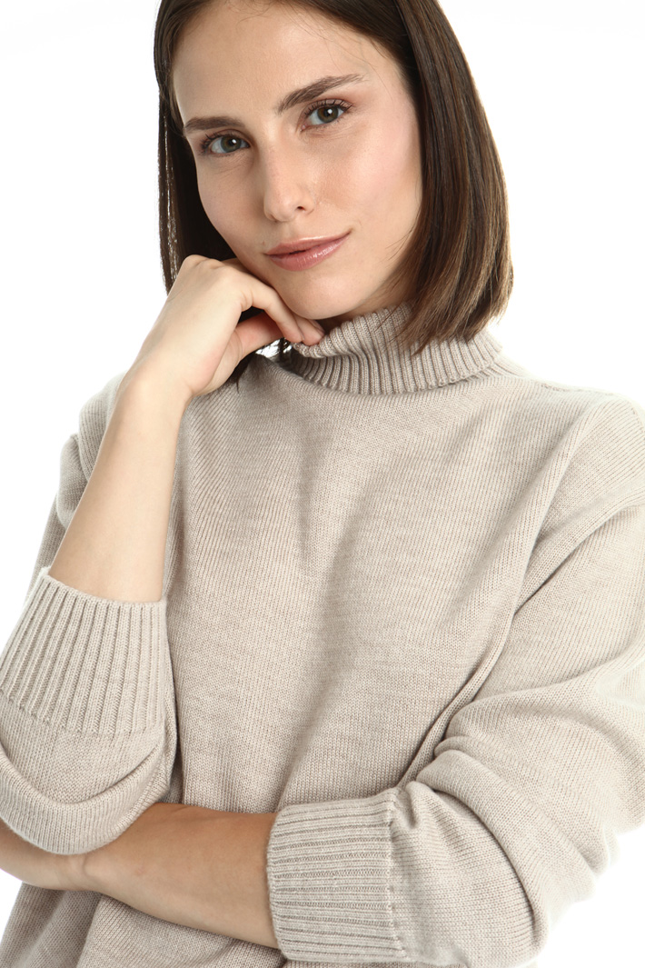 Loose fit wool sweater Intrend Loose fit wool sweater Intrend