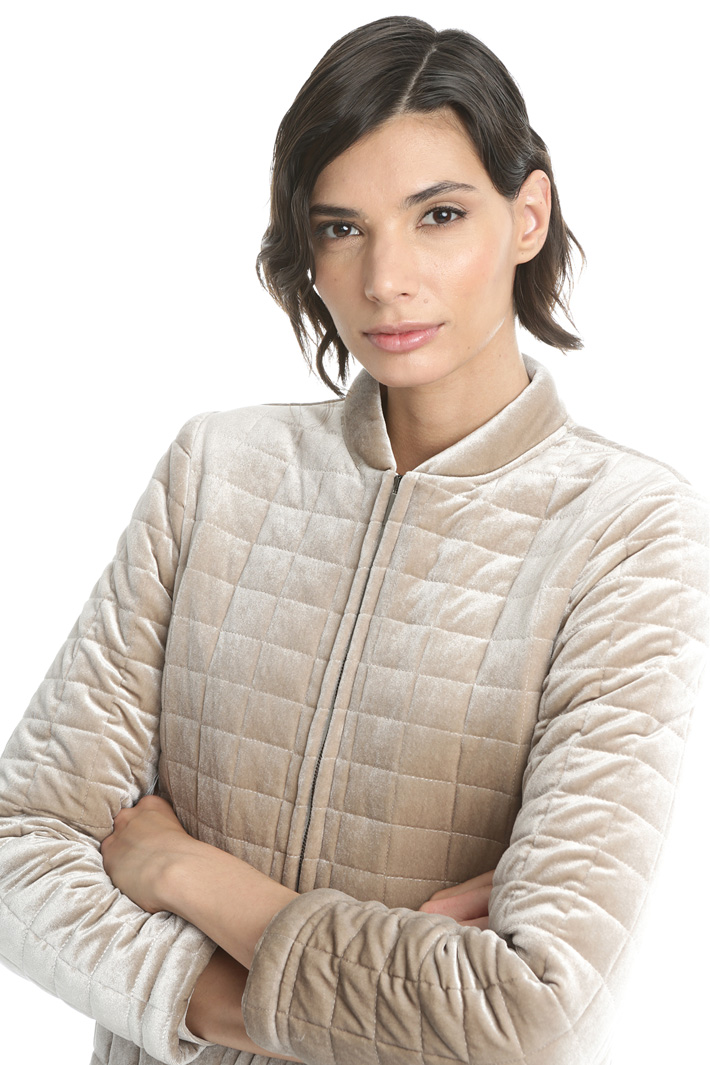 Quilted velvet jacket Intrend Quilted velvet jacket Intrend
