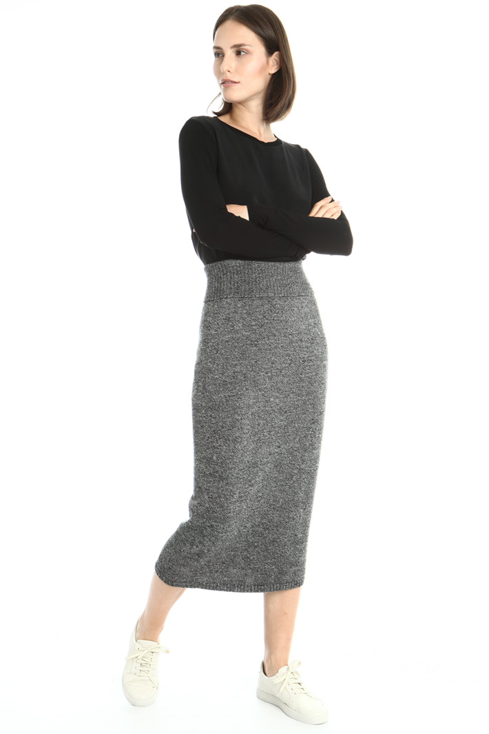Asymmetrical hem T-shirt Intrend Asymmetrical hem T-shirt Intrend