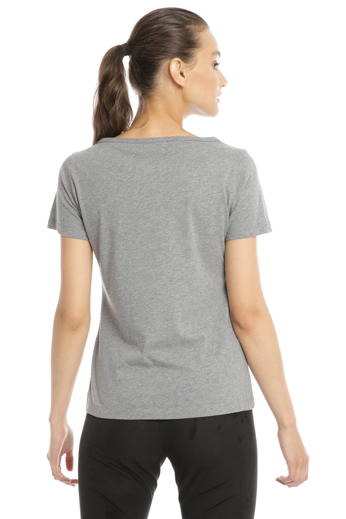 Embroidered T-shirt Intrend Embroidered T-shirt Intrend