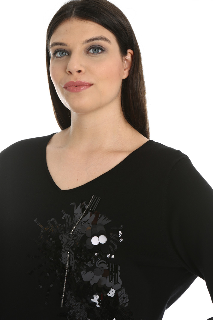 Embroidered viscose sweater Intrend Embroidered viscose sweater Intrend