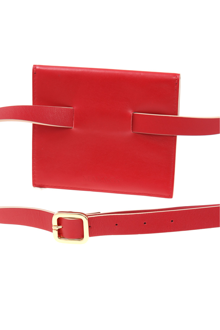 Leather belt bag
Intrend Leather belt bag
Intrend