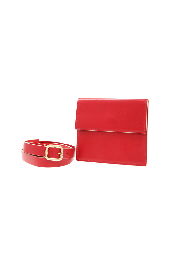 Leather belt bag
Intrend Leather belt bag
Intrend