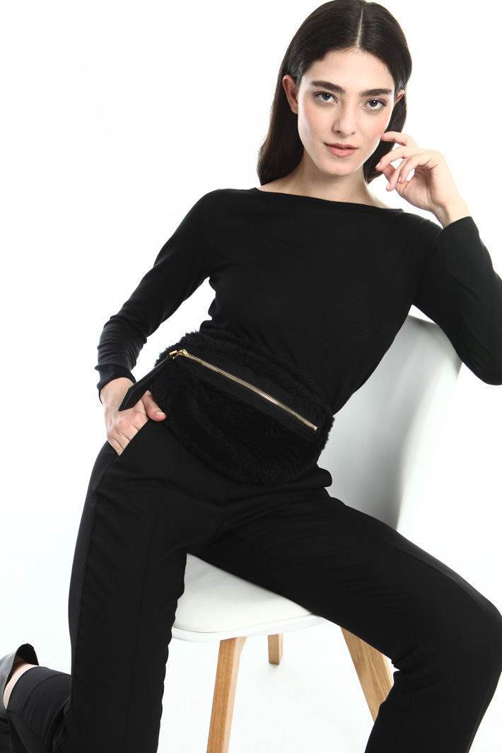 Fur-effect belt bag Intrend Fur-effect belt bag Intrend