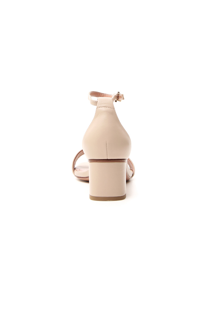 Leather sandals
Intrend Leather sandals
Intrend