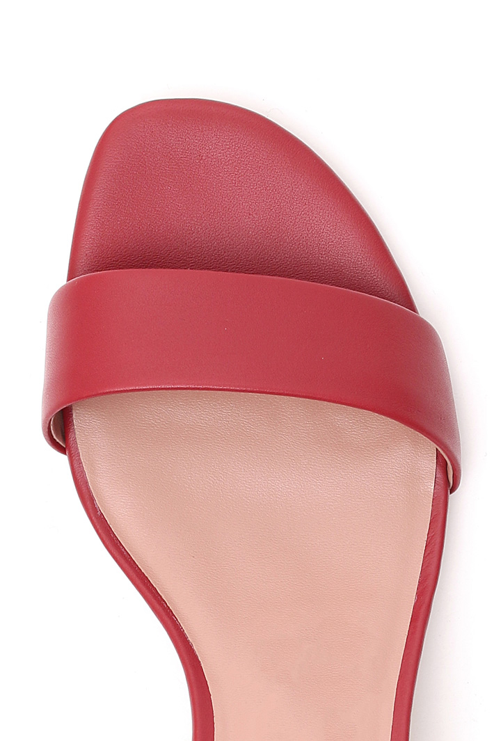 Leather sandals
Intrend Leather sandals
Intrend