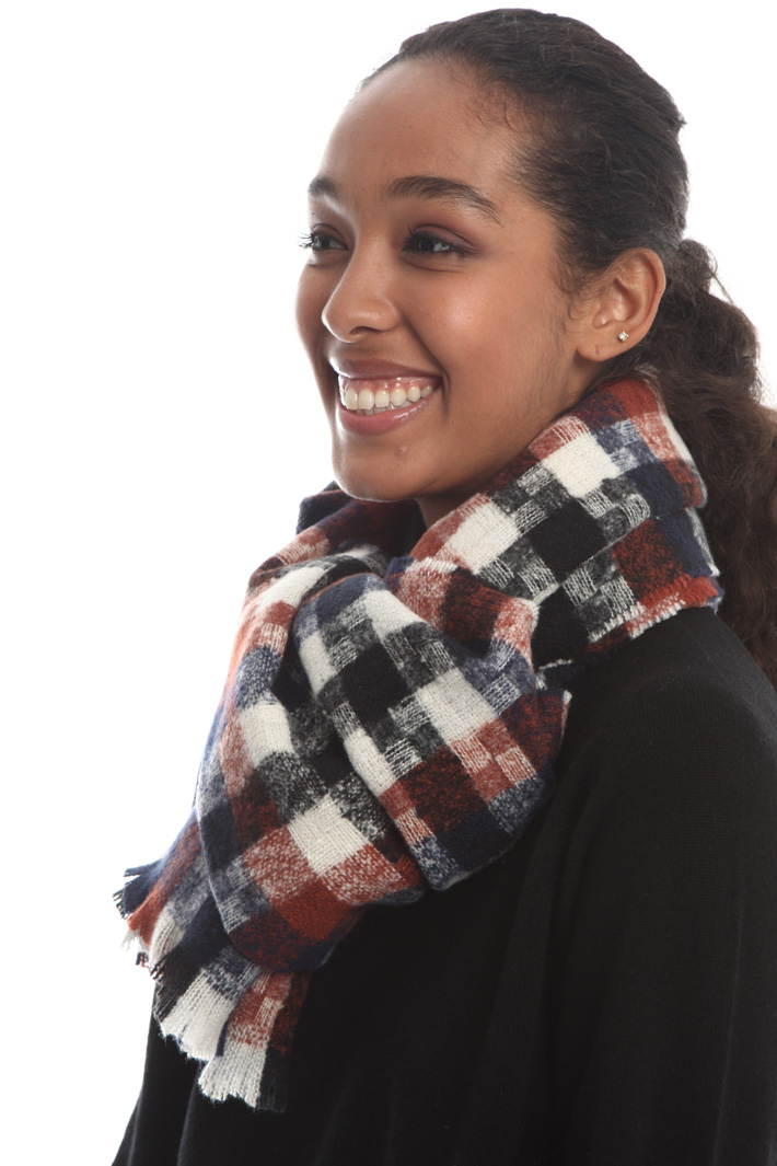 Fringed scarf Intrend Fringed scarf Intrend