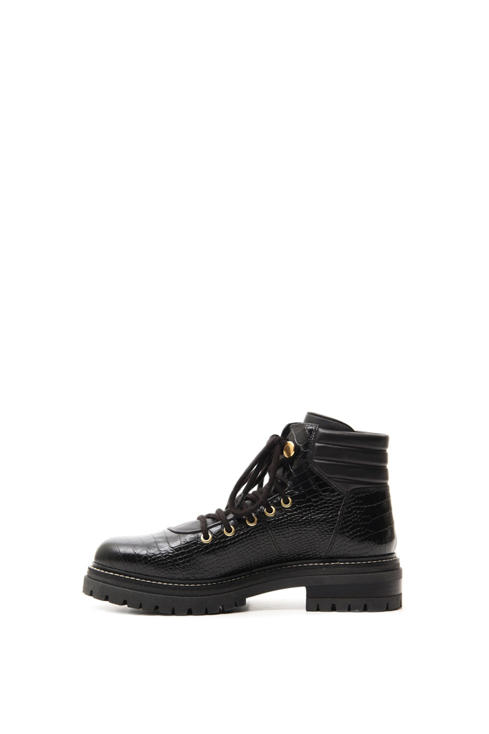Crocodile print low boots Intrend Crocodile print low boots Intrend