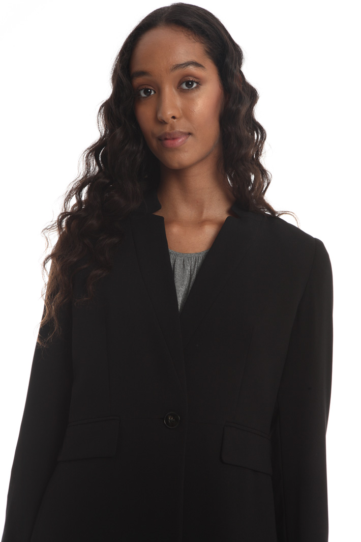 Long crepe blazer Intrend Long crepe blazer Intrend