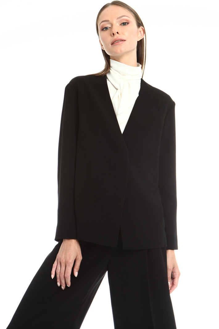 V-neck cady blazer Intrend V-neck cady blazer Intrend