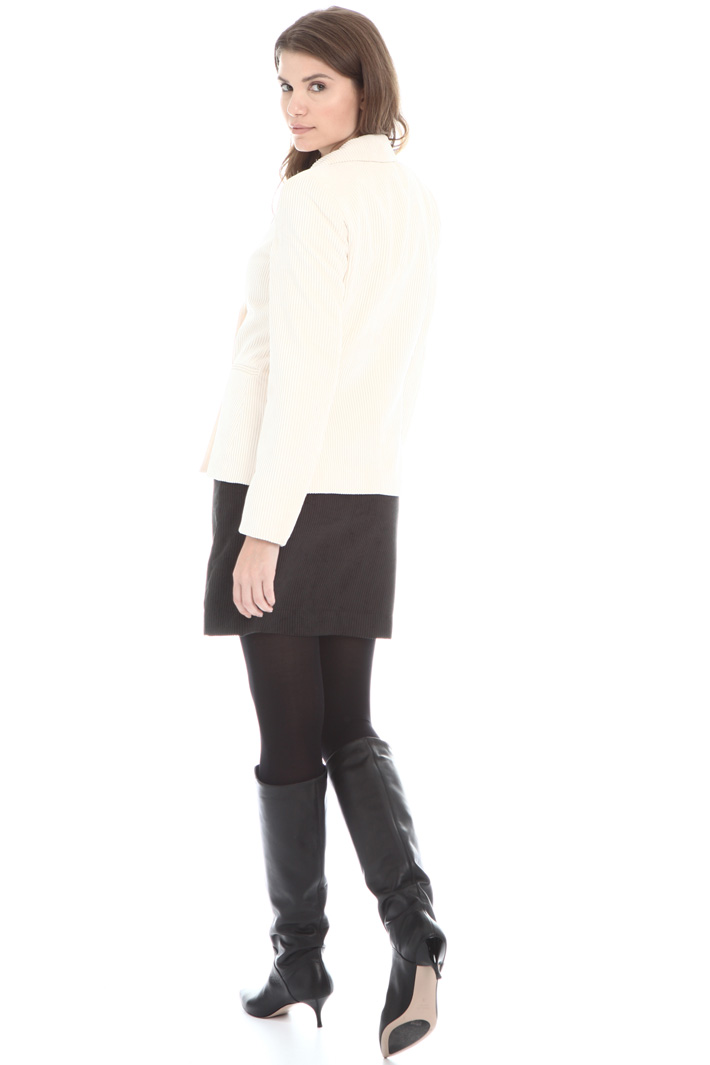 Double-breasted velvet blazer Intrend Double-breasted velvet blazer Intrend