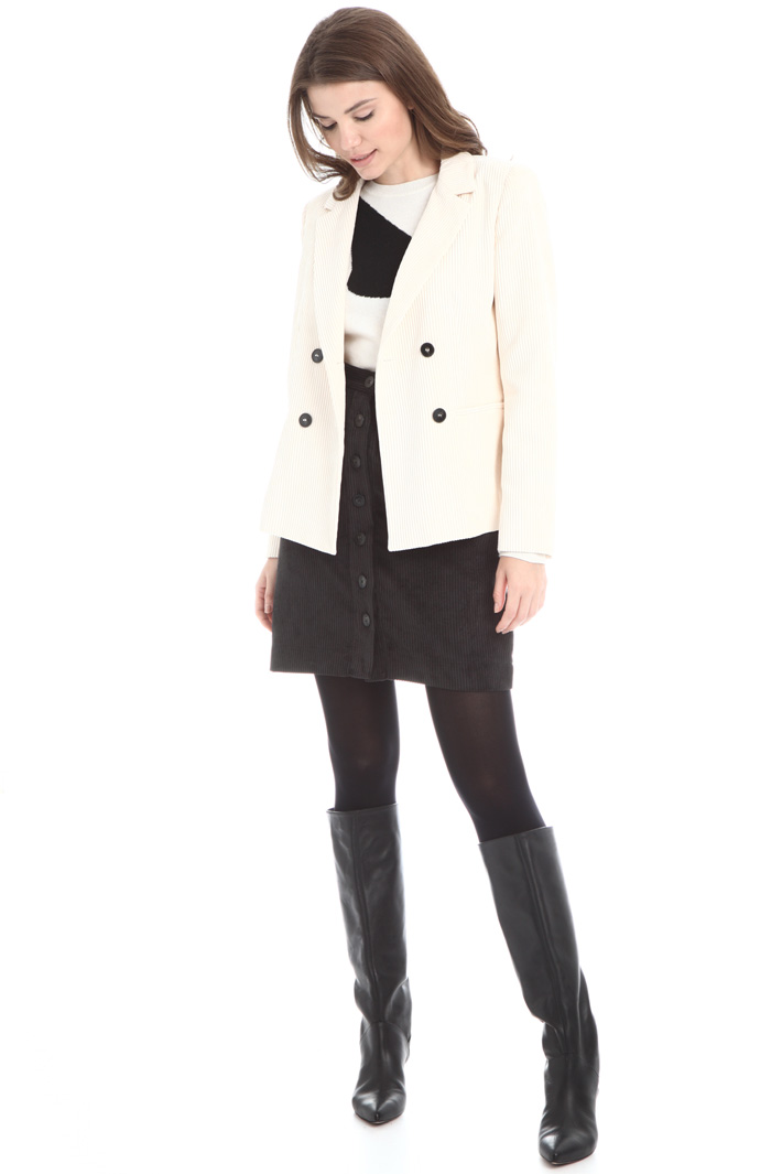 Double-breasted velvet blazer Intrend Double-breasted velvet blazer Intrend