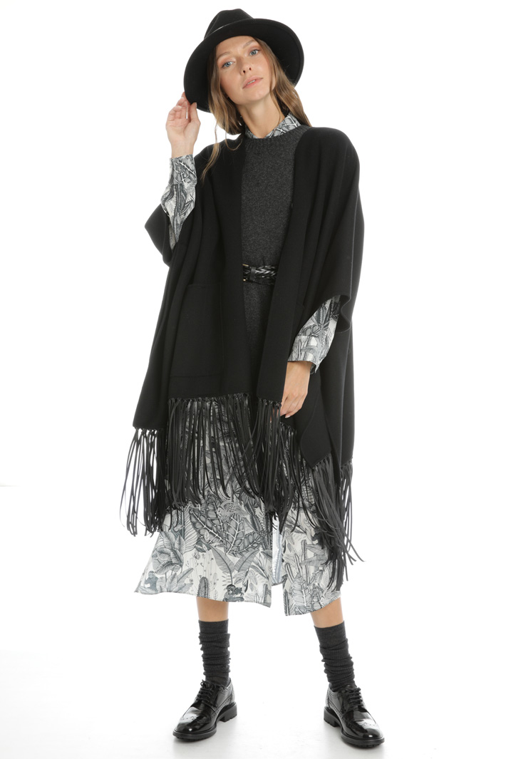 Fringed wool cape Intrend Fringed wool cape Intrend