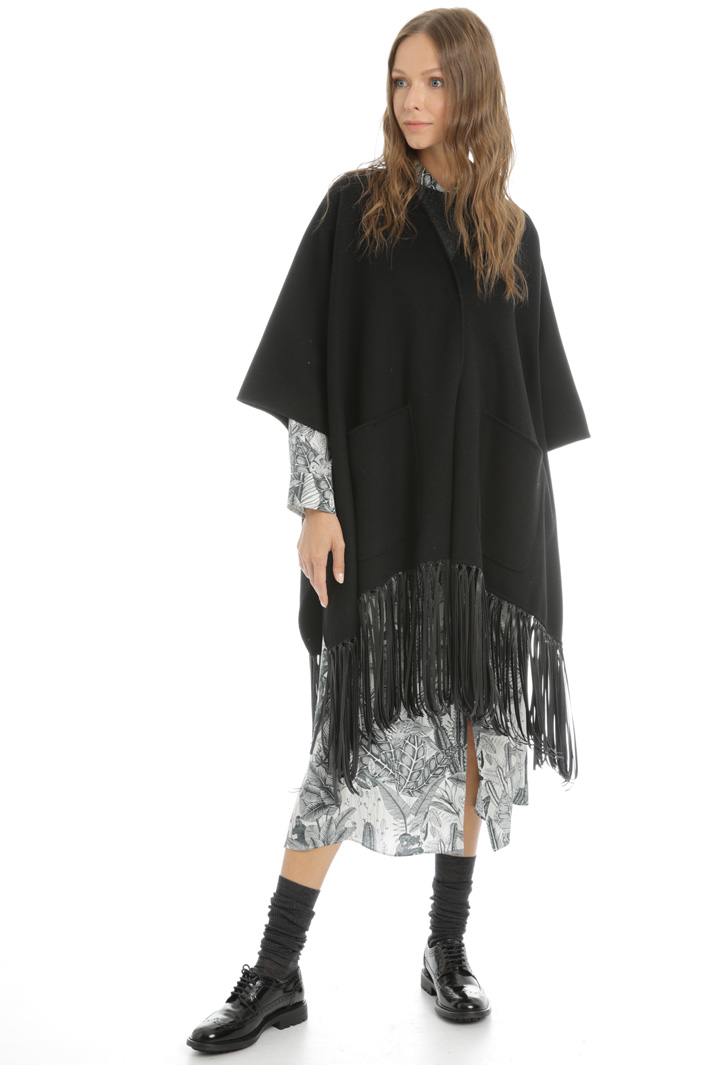 Fringed wool cape Intrend Fringed wool cape Intrend