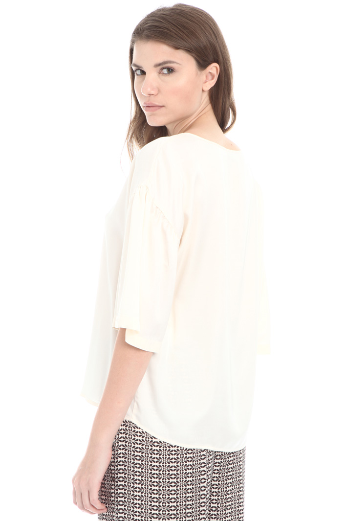 Fluid satin blouse Intrend Fluid satin blouse Intrend