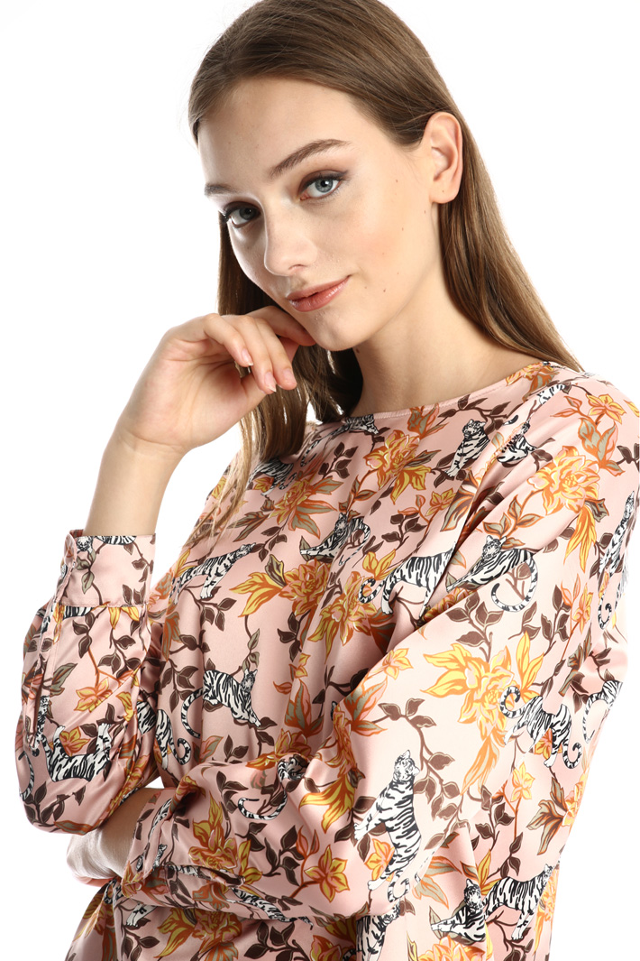 Printed satin tunic Intrend Printed satin tunic Intrend
