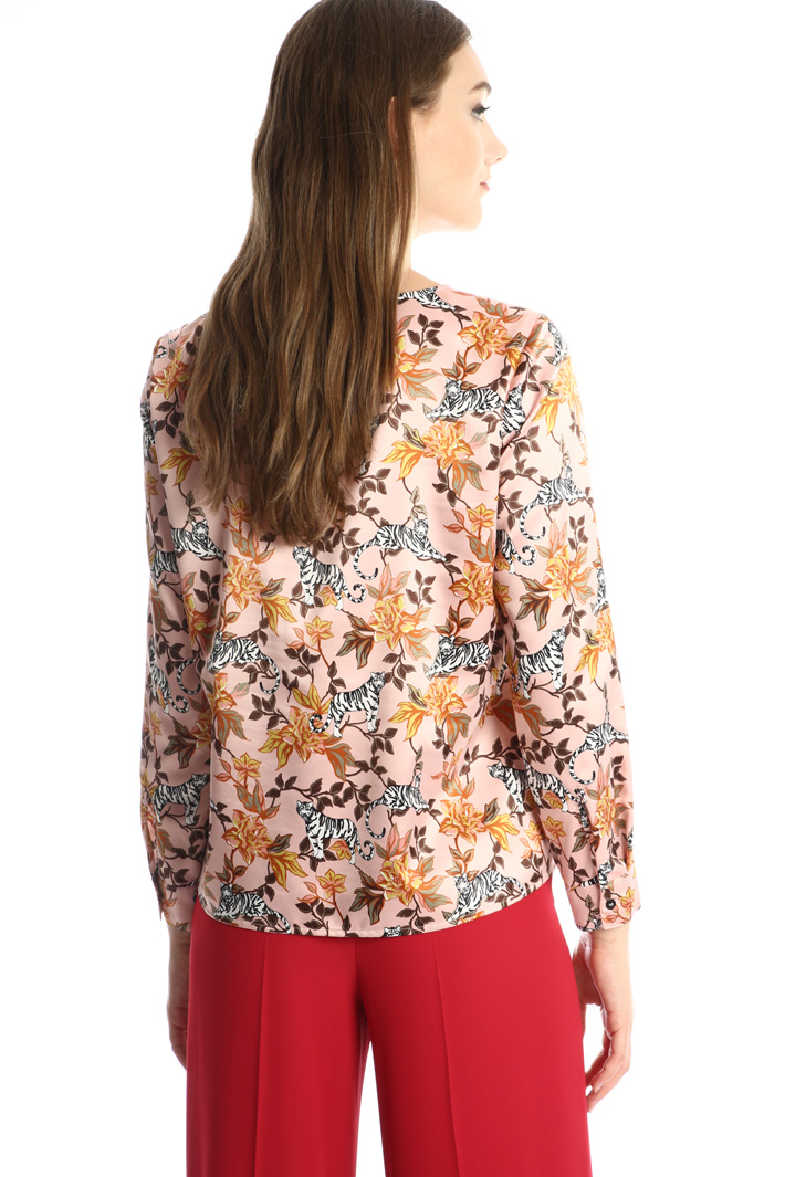 Printed satin tunic Intrend Printed satin tunic Intrend