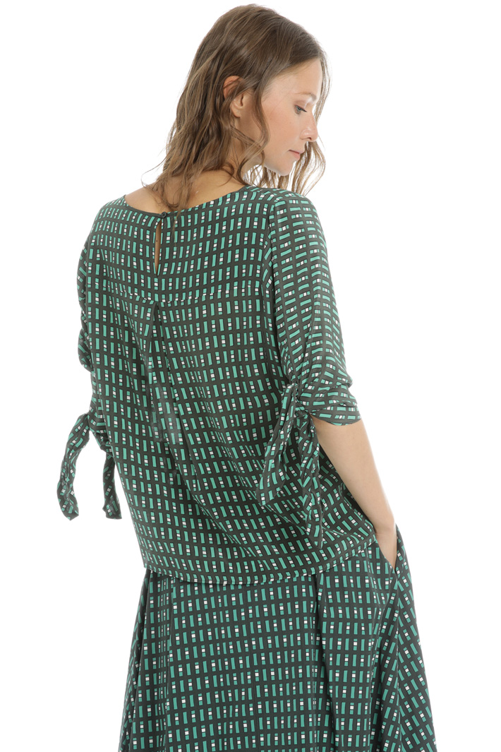 Knotted sleeve blouse Intrend Knotted sleeve blouse Intrend