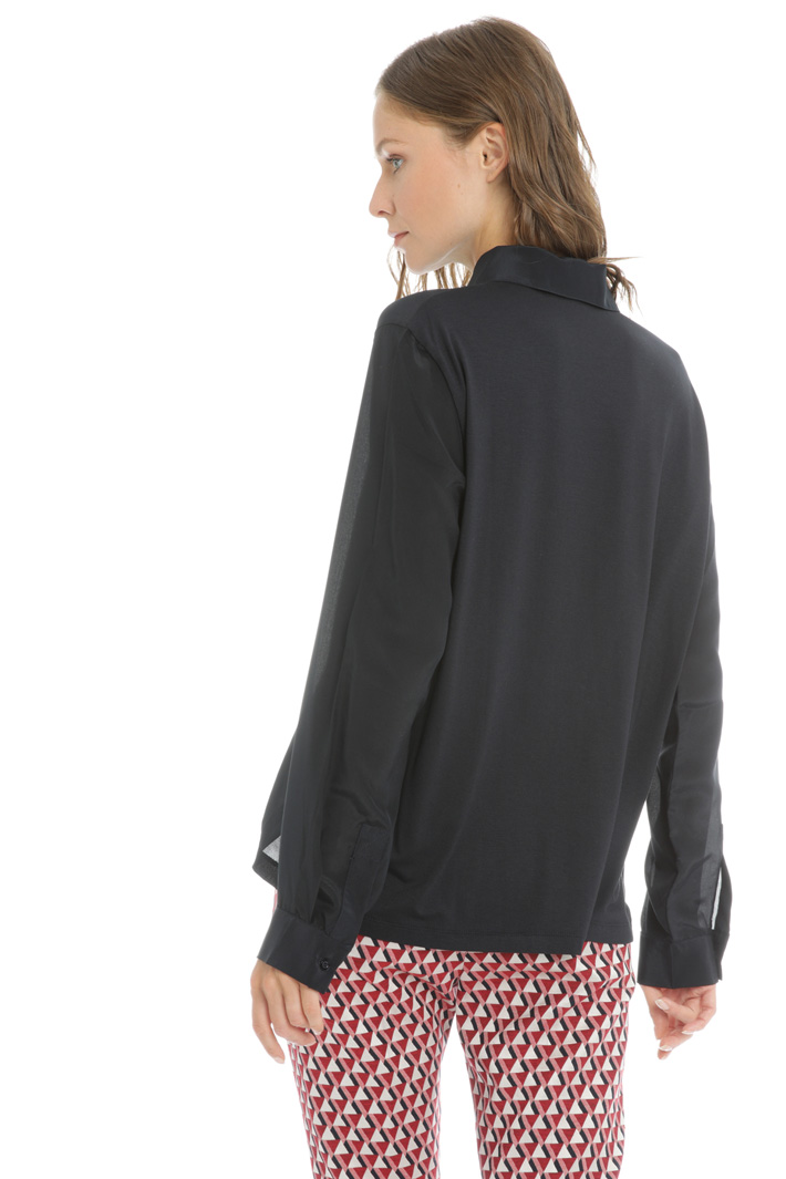 Pleated front silk shirt Intrend Pleated front silk shirt Intrend