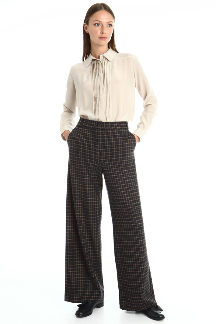 Pleated front silk shirt Intrend Pleated front silk shirt Intrend