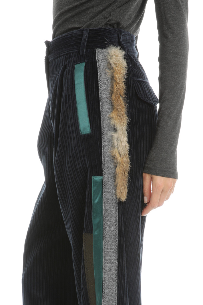 Corduroy trousers Intrend Corduroy trousers Intrend