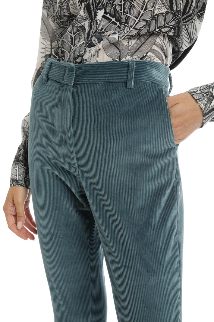 Slim corduroy trousers Intrend Slim corduroy trousers Intrend