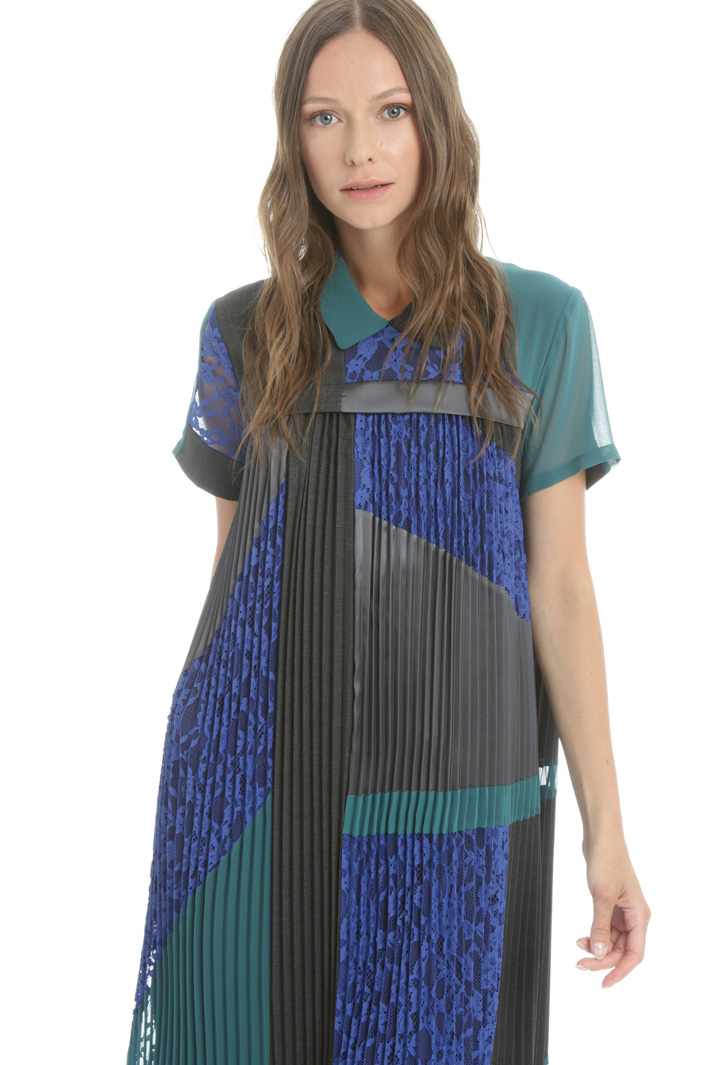 Pleated dress Intrend Pleated dress Intrend