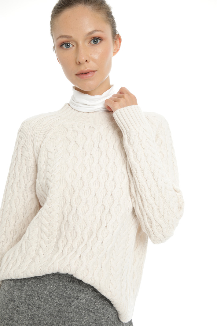 Raglan sleeve sweater Intrend Raglan sleeve sweater Intrend