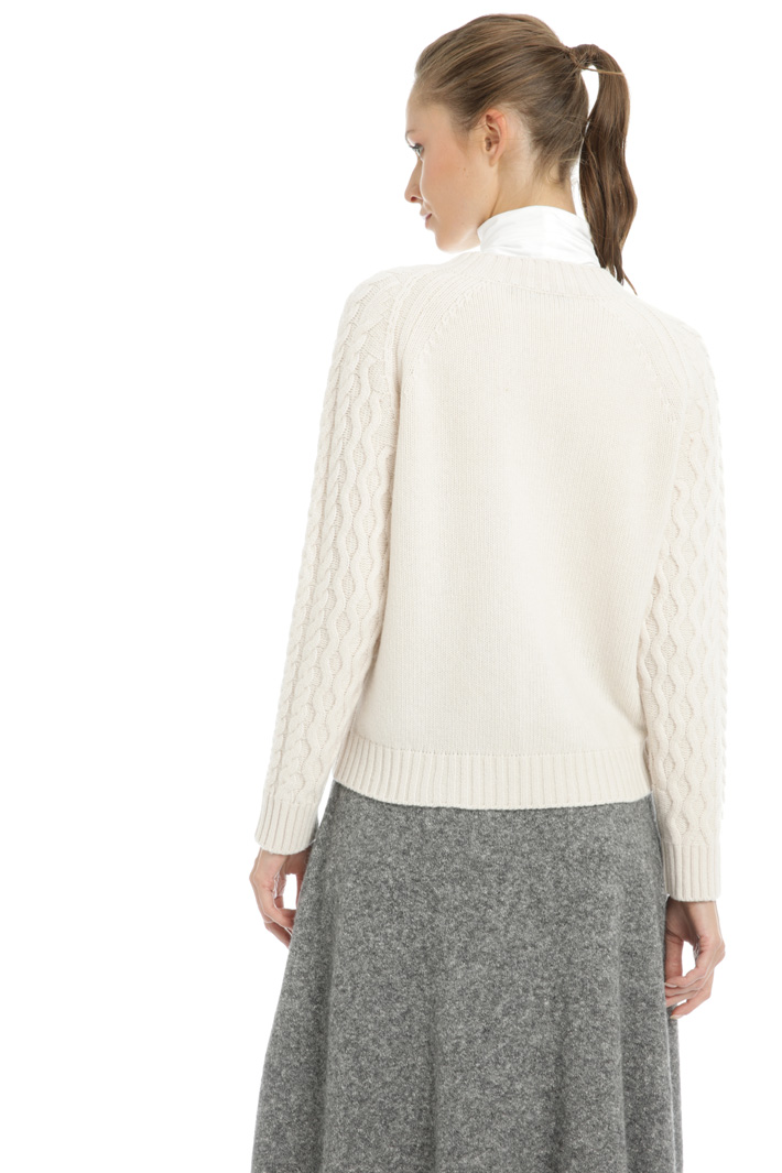Raglan sleeve sweater Intrend Raglan sleeve sweater Intrend