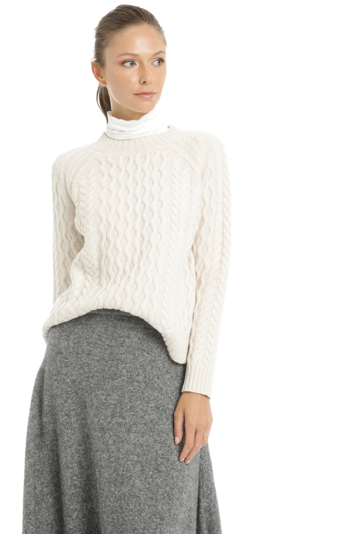 Raglan sleeve sweater Intrend Raglan sleeve sweater Intrend