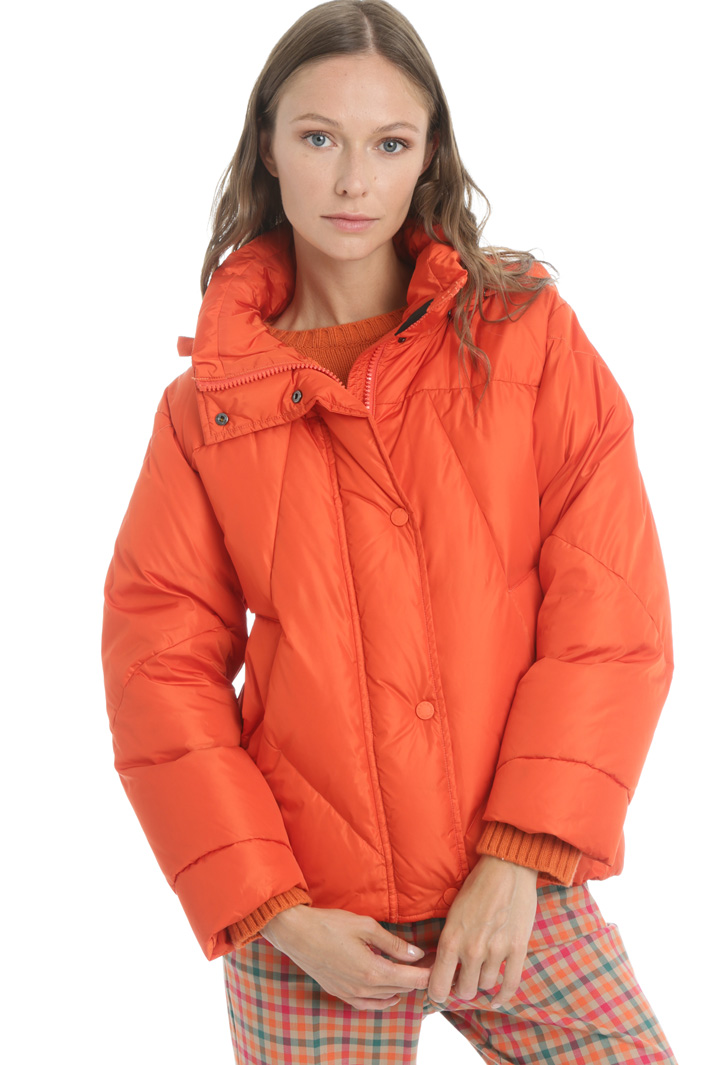 Hooded quilted jacket Intrend Hooded quilted jacket Intrend