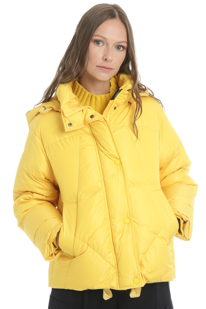 Hooded quilted jacket Intrend Hooded quilted jacket Intrend