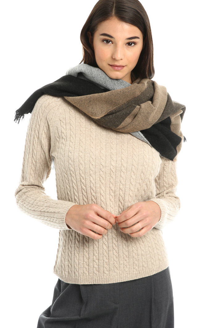 Fringed scarf Intrend Fringed scarf Intrend