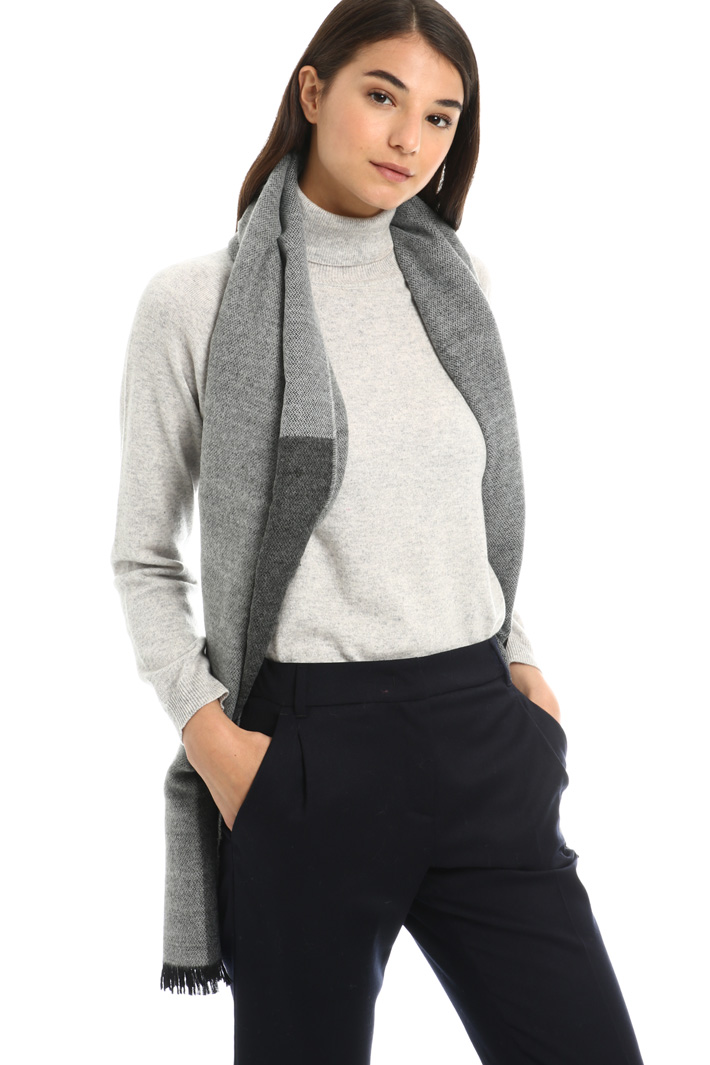 Fringed scarf Intrend Fringed scarf Intrend