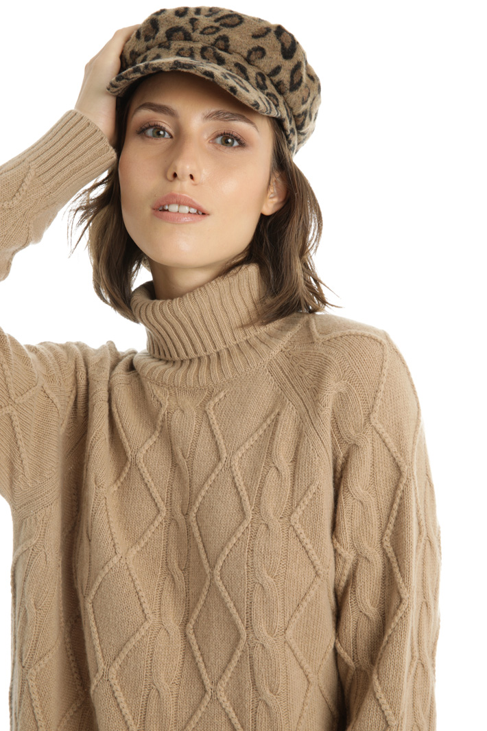 Printed coppola hat Intrend Printed coppola hat Intrend